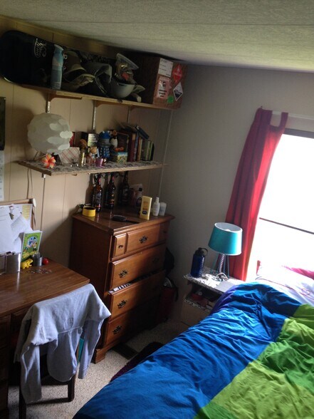 Building Photo - 107 Mary Ln