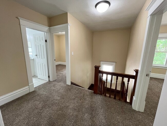 Building Photo - Spacious 4 Bed/2 Bath Rental Home!