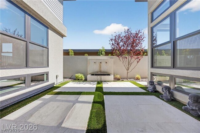 Building Photo - 12637 Penfield Ave