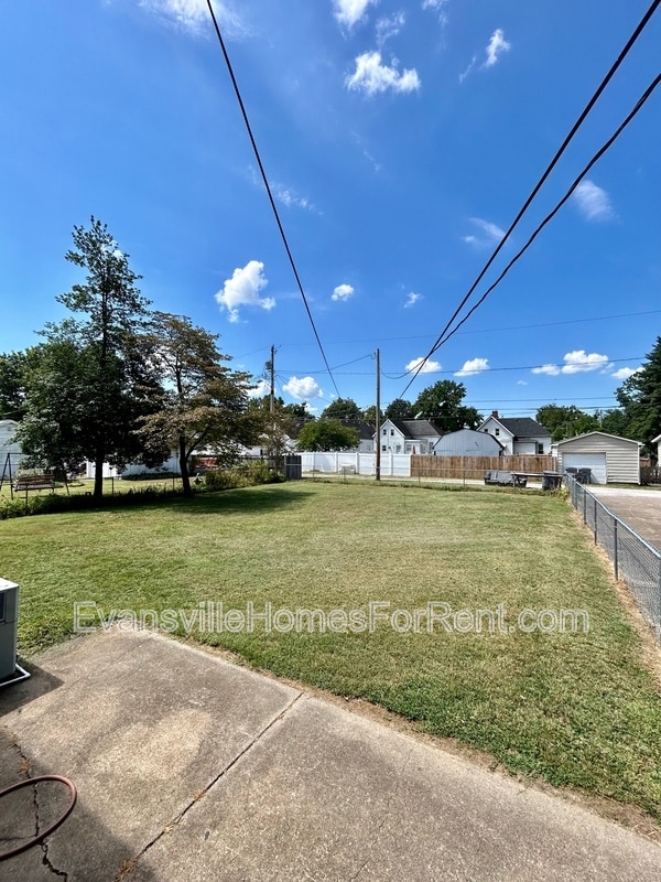 Building Photo - 1507 Stinson Ave