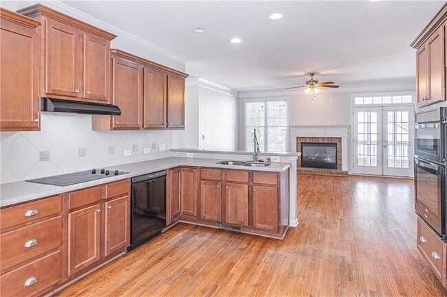 Building Photo - 7303 Rocking Chair Ln