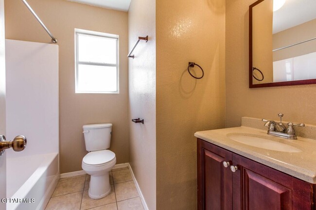 Building Photo - 3256 Bell Point Dr