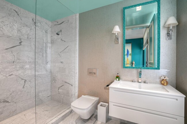 Building Photo - 7041 Fisher Island Dr