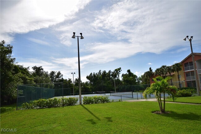 Building Photo - 6481 Aragon Way