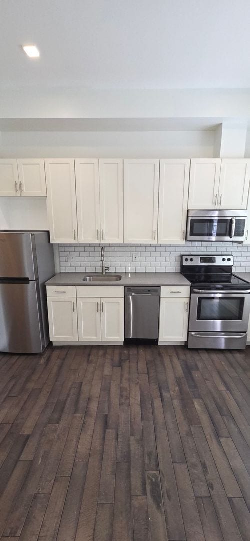 Building Photo - RAZDCPROPERTIES TRUST