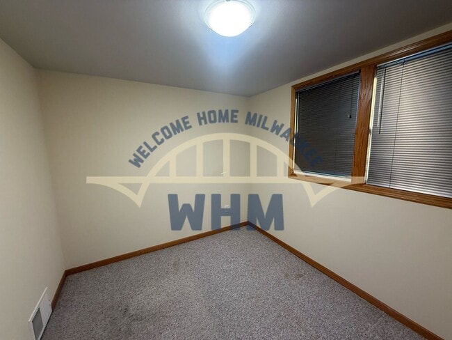 Building Photo - 2054 S 72nd St