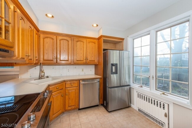 Building Photo - 22 Carolin Rd