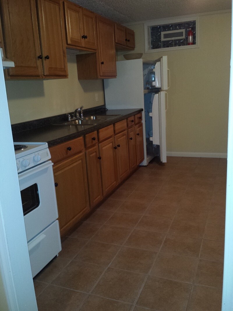 Kitchen - 1103 14th St E
