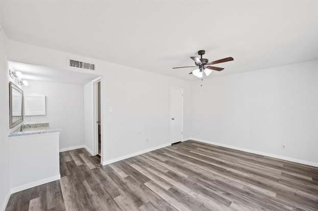 Building Photo - 2215 Overbrook Dr