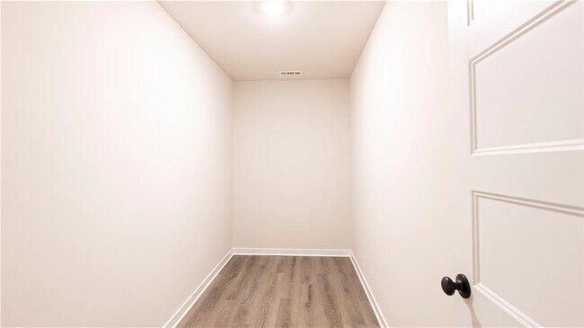 Building Photo - 38 Winding Rose Dr