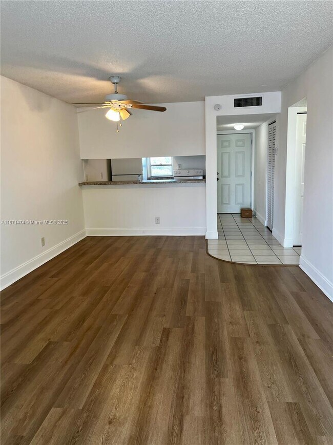 Building Photo - 8600 N Sherman Cir