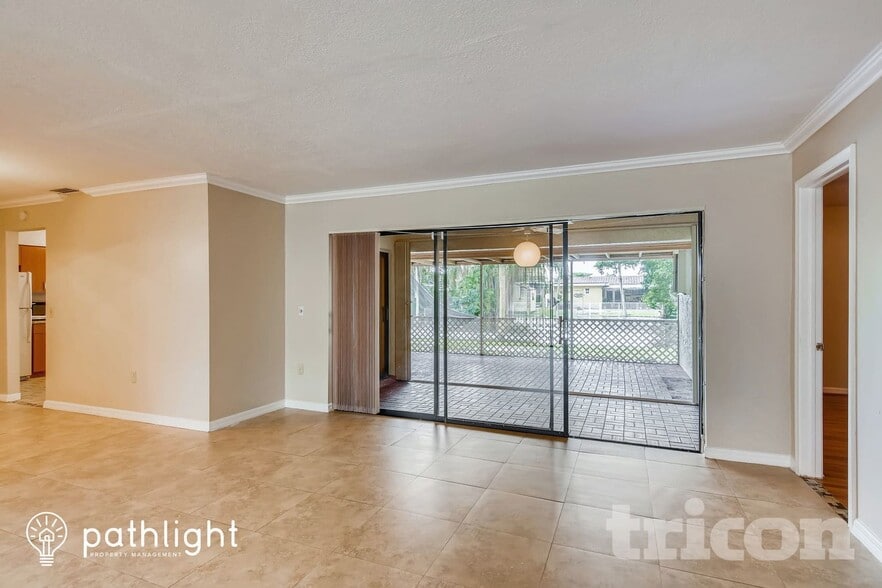 Building Photo - 9320 NW 13th St