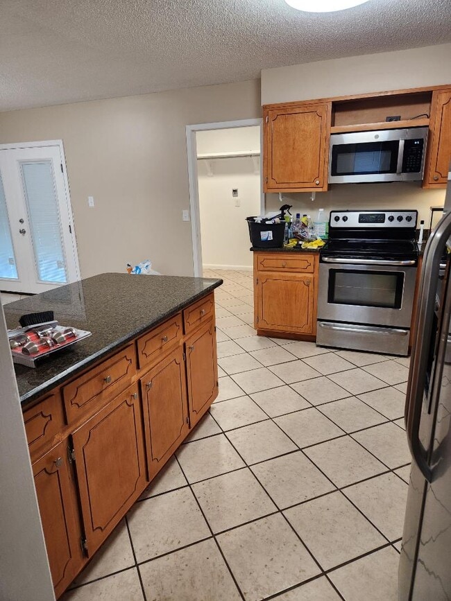 Building Photo - 4690 Opal Dr