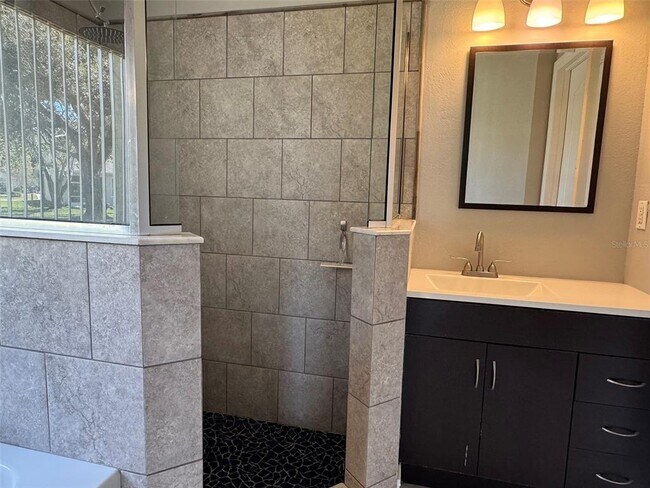 Building Photo - 3425 Canteen Ct