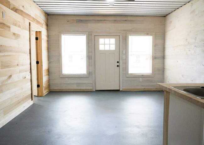 Building Photo - 64 Ted Gran Ln