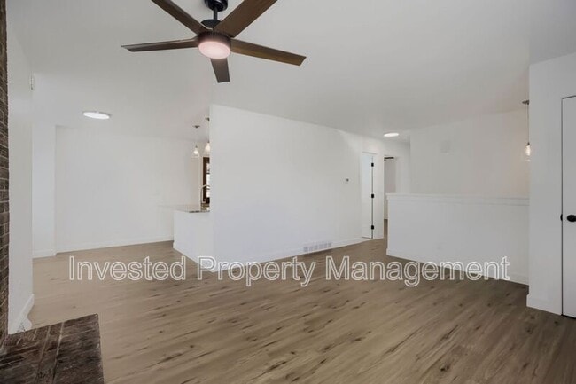 Building Photo - 6473 Newcombe Ct