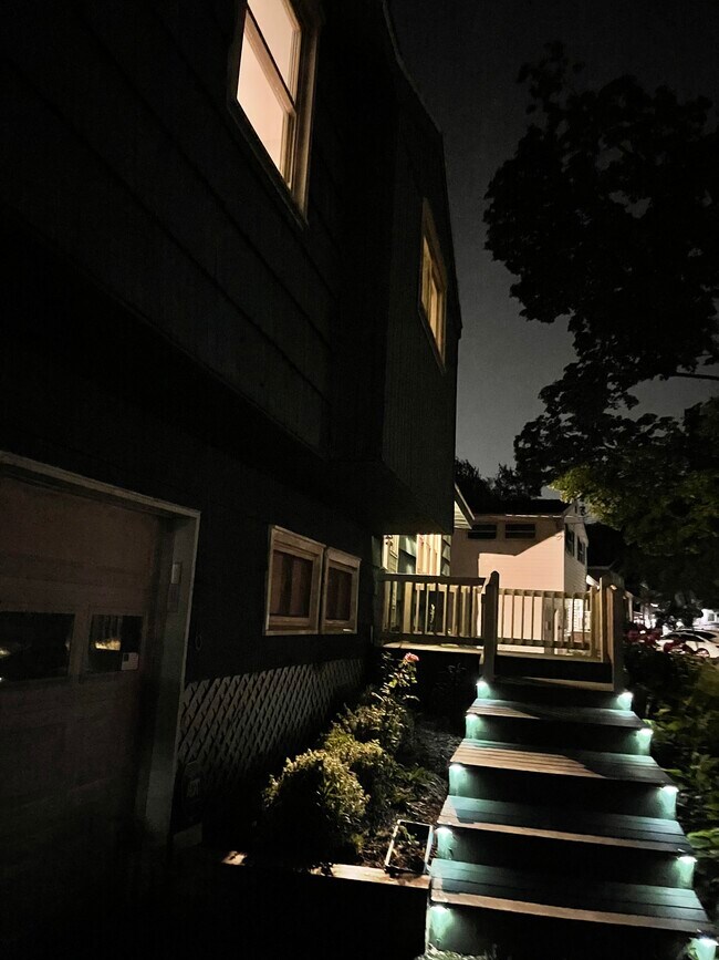 Building Photo - 6 Juniper Ln