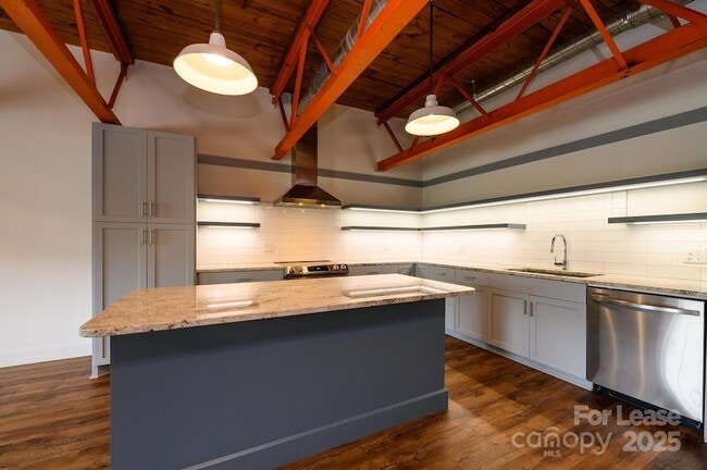 Building Photo - 1001 West Ave NW