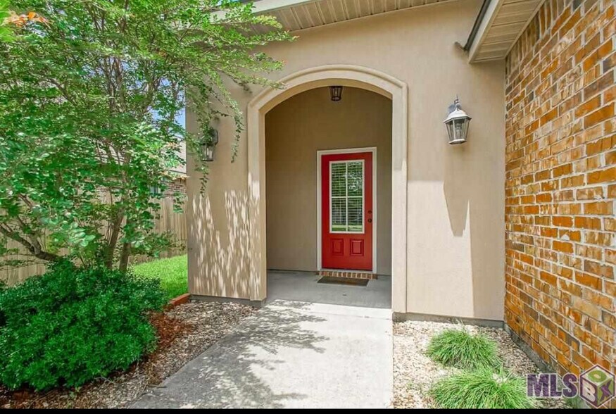 Building Photo - 657 Northbrook Dr