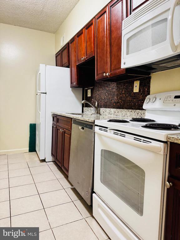 Building Photo - 5500 Holmes Run Pkwy