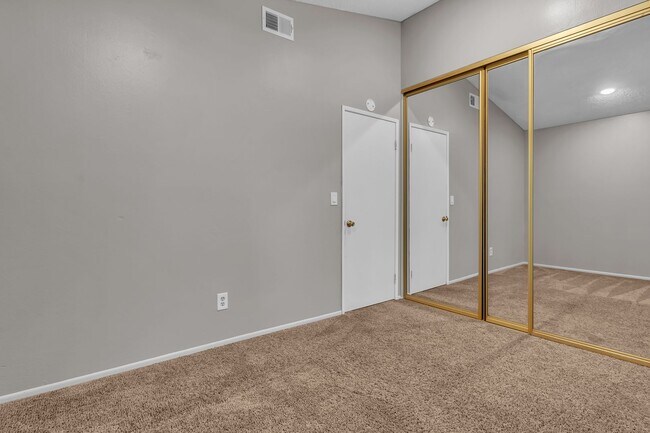 Building Photo - 3097 W Cheryllyn Ln