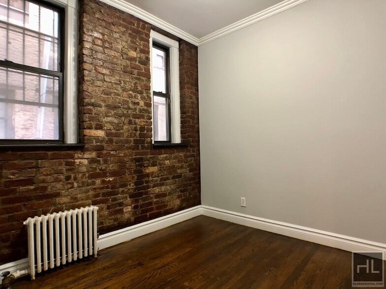 Building Photo - E 13TH ST.