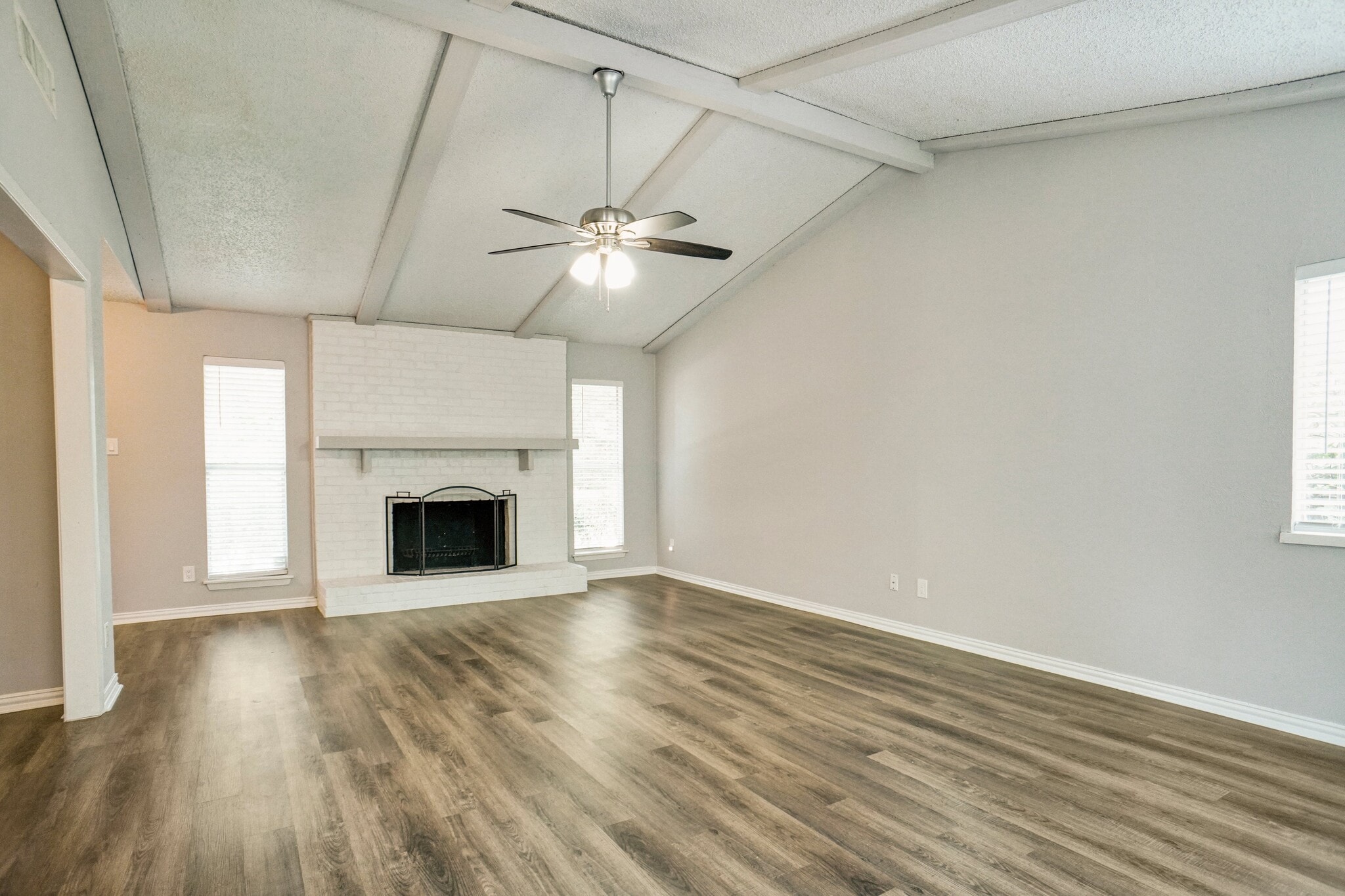 Building Photo - 1741 Crystal Way
