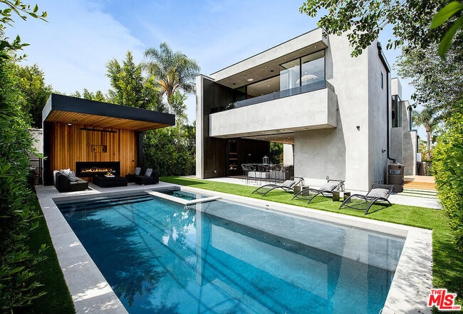 Building Photo - 434 Flores St