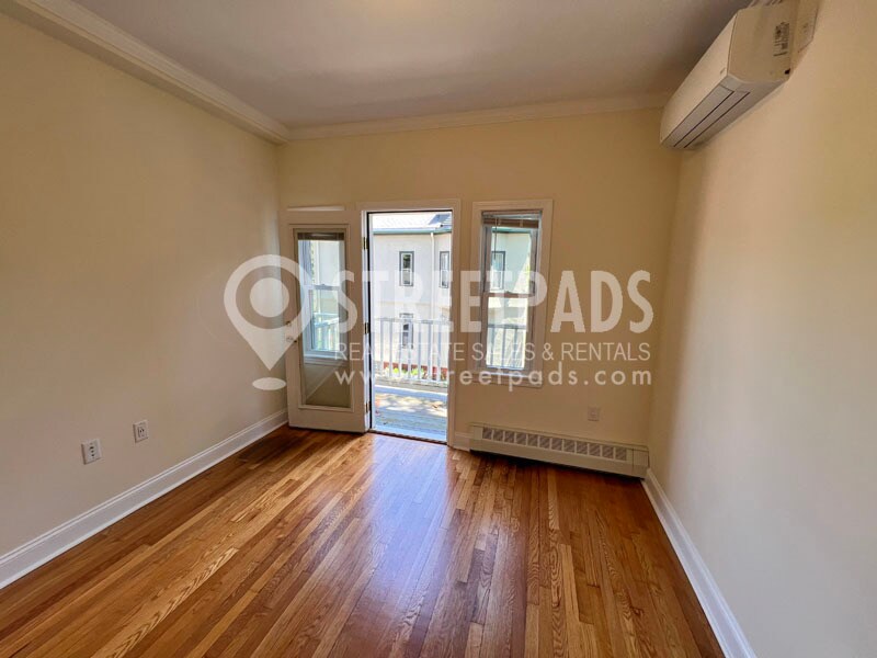 Building Photo - 1 Langdon Sq