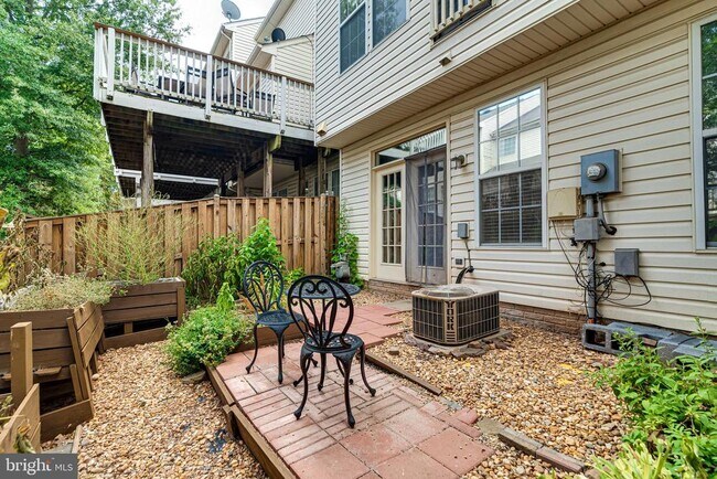 Building Photo - 4147 Presgraves Ct