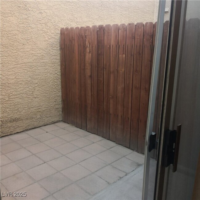 Building Photo - 6750 Del Rey Ave