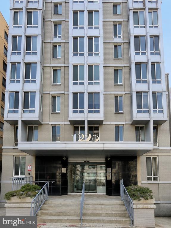 Building Photo - 1225 13th St NW