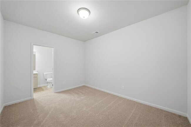Building Photo - 1670 Eagle Dr