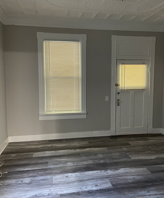 Building Photo - 4148 Chambers St