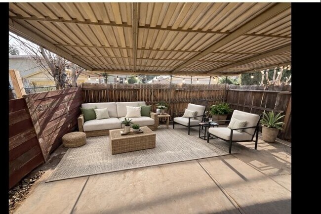 Building Photo - 4228 Tenth St, Unit 4228