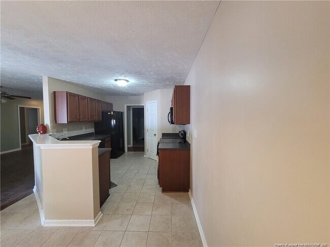 Building Photo - 3608 Crosswinds Dr