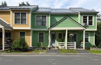 Building Photo - 2 bedroom, Lakeview condo
