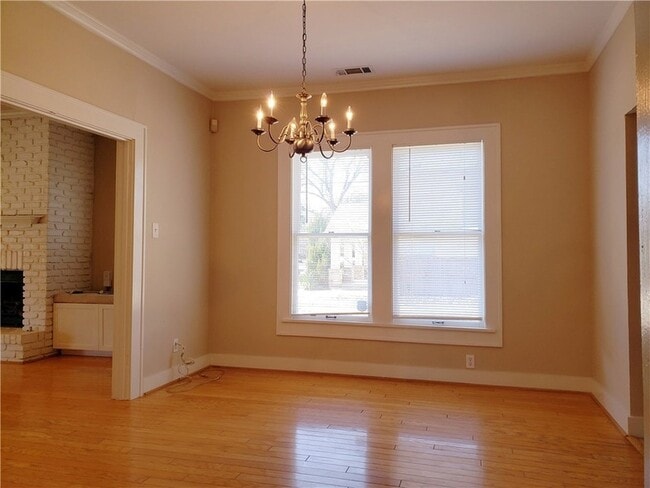 Building Photo - 5459 Miller Ave