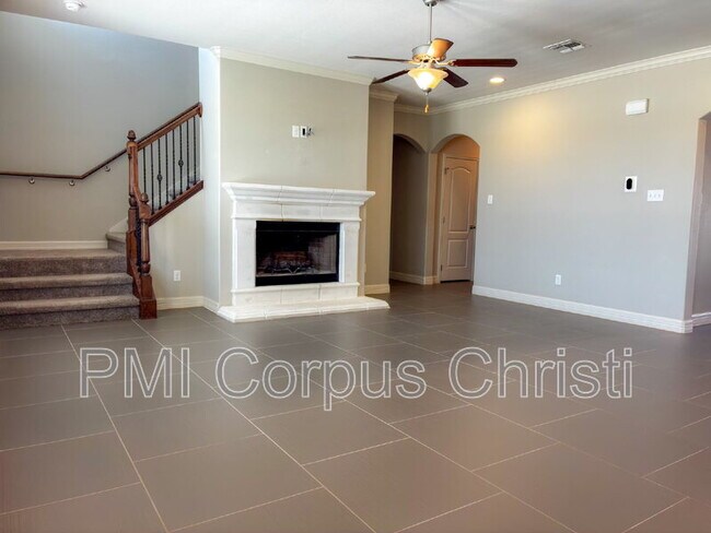 Building Photo - 3701 Nahid Ct