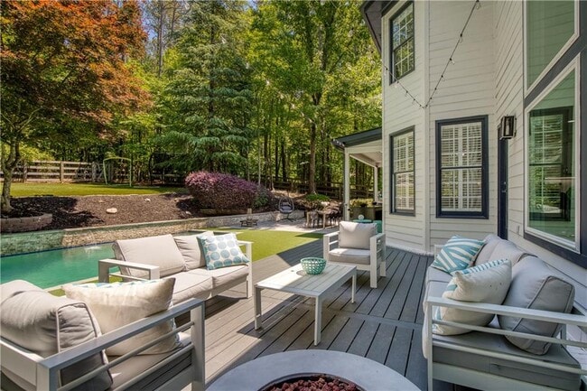 Building Photo - 265 Oakhurst Leaf Dr