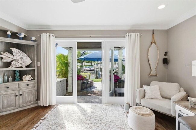 Building Photo - 4751 Coquina Key Dr SE