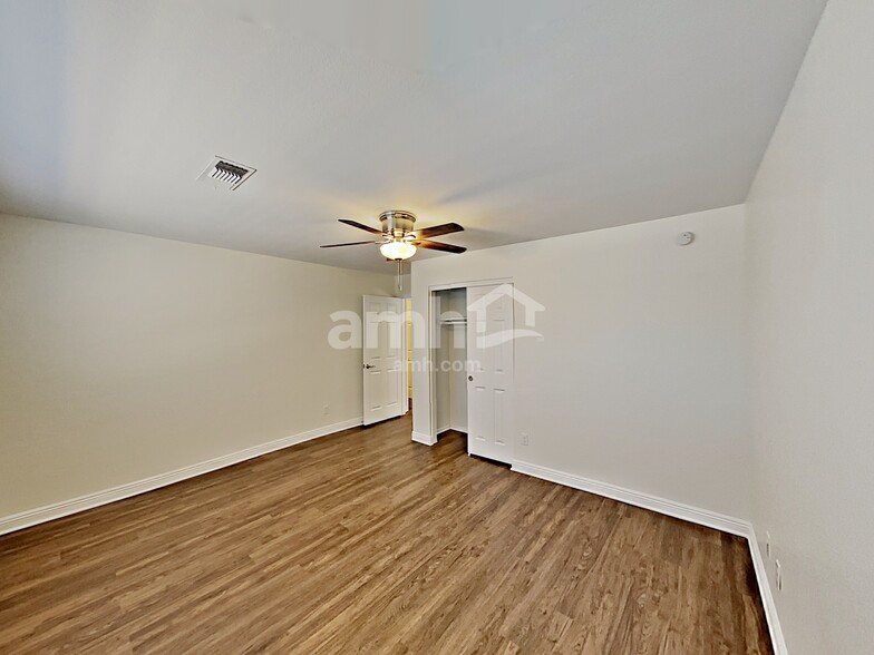 Building Photo - 4731 E White Aster St