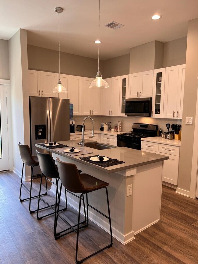 Building Photo - 414 Stonework Sage Ln