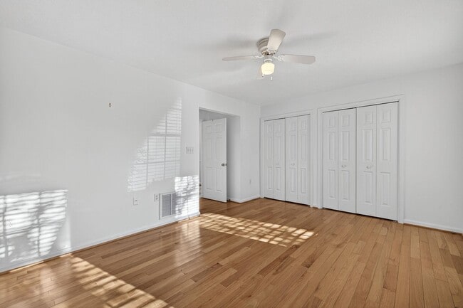 Building Photo - 1984 Cidermill Ln