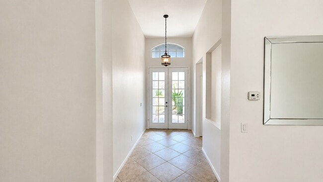Building Photo - Annual Rental: Elegant 3-Bedroom, 2.5-Bath Home in the Gated Lakewood Ranch Country Club
