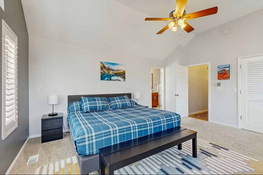 Building Photo - 8149 S Clover Spring Ln