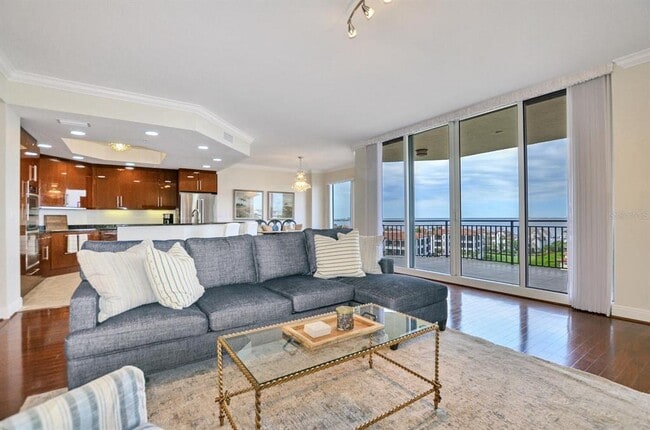 Building Photo - 5823 Bowen Daniel Dr