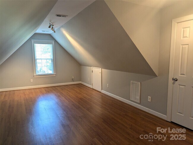 Building Photo - 175 Turnberry Ln
