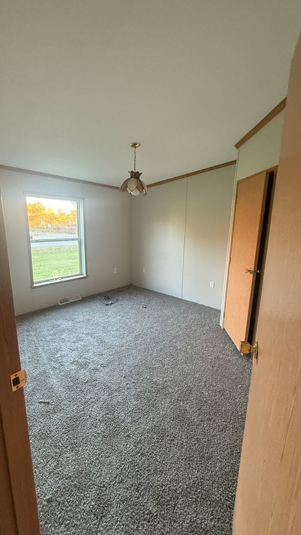 Building Photo - Large 3 bedroom Single Family Home