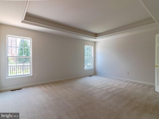 Building Photo - 31171 Mills Chase Dr